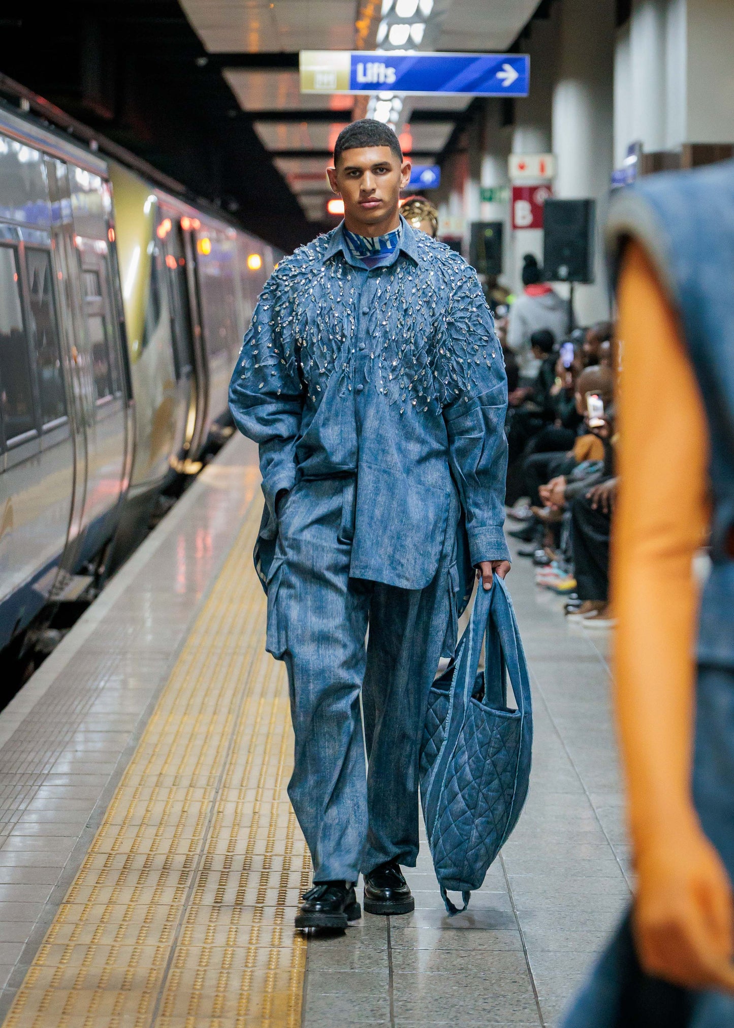 Round Pleated Pants