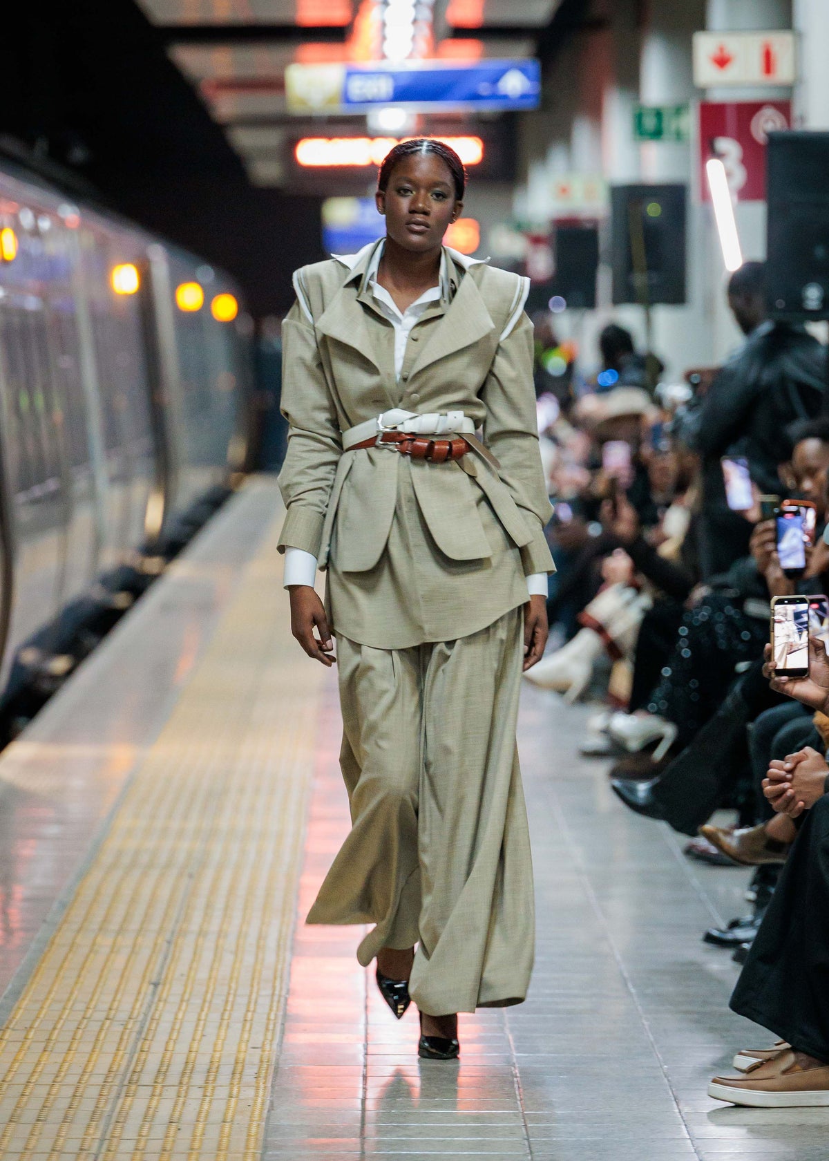 Neo Pants