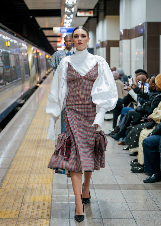 Gugu Skirt w/Detailing