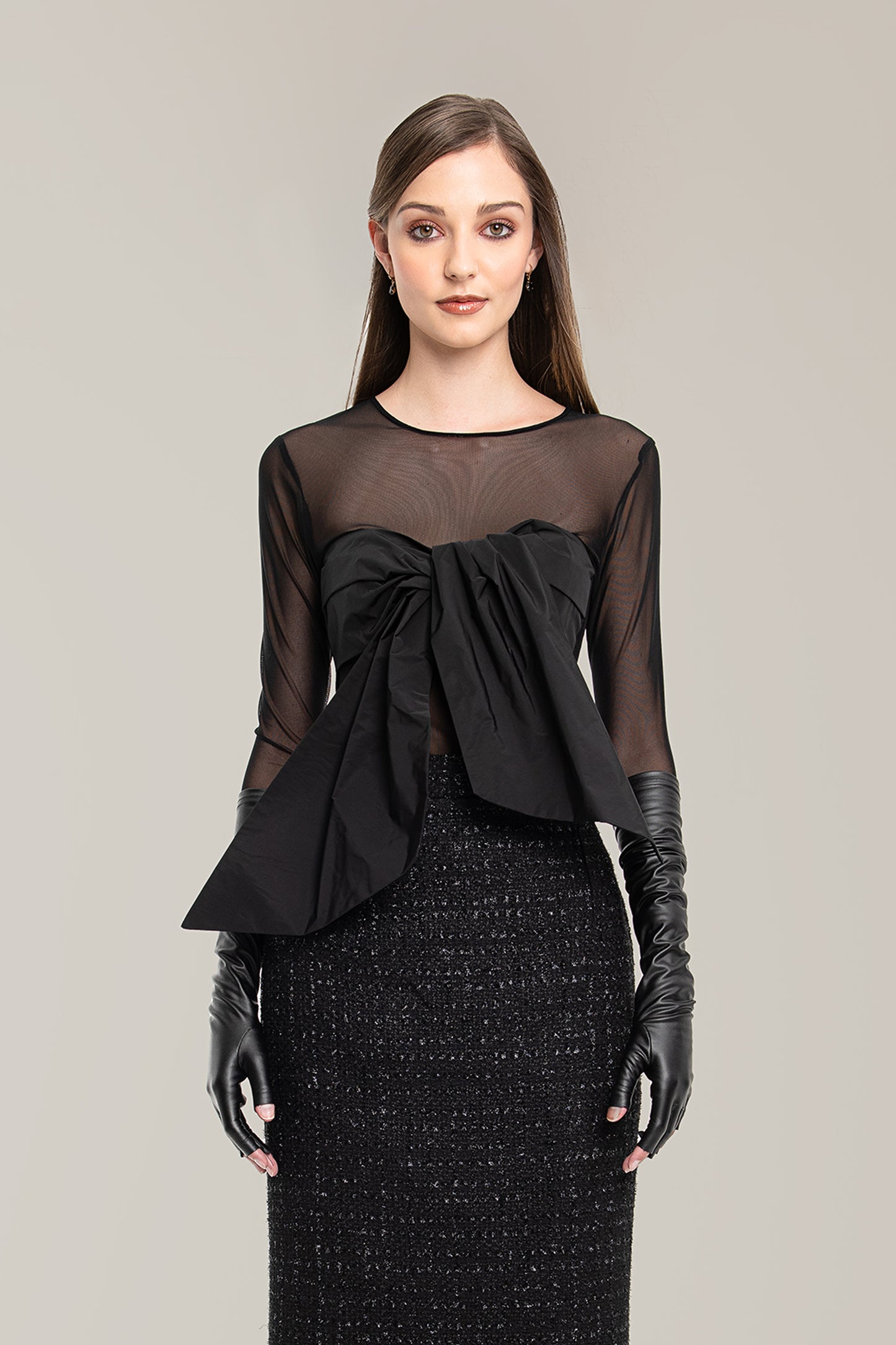 Suite 303 Eve Bow Top